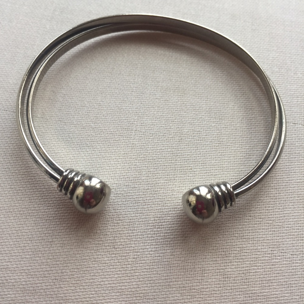 Cuff Bracelet🥳🎉Host Pick